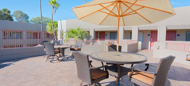 山麓图森贝斯特韦斯特套房酒店(Best Western InnSuites Tucson Foothills Hotel  Suites)图片