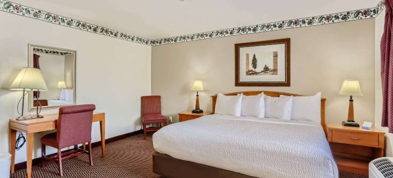 拉夫兰/柯林斯堡区呗盟酒店(Baymont by Wyndham Loveland/Fort Collins Area)图片