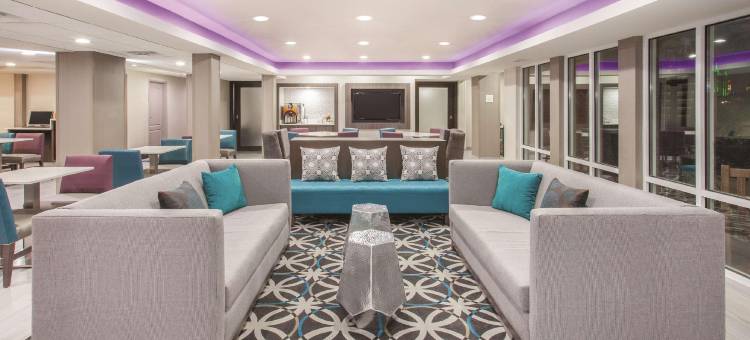 埃芬汉拉昆塔温德姆套房酒店(La Quinta Inn & Suites by Wyndham Effingham)图片