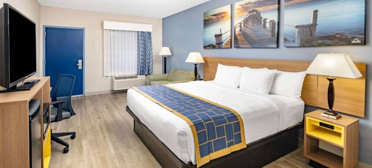 萨凡纳中城戴斯套房酒店(Days Inn & Suites by Wyndham Savannah Midtown)图片