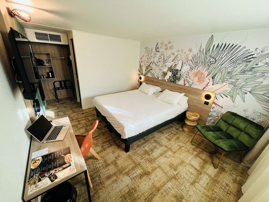 马赛维特罗机场基里亚德酒店