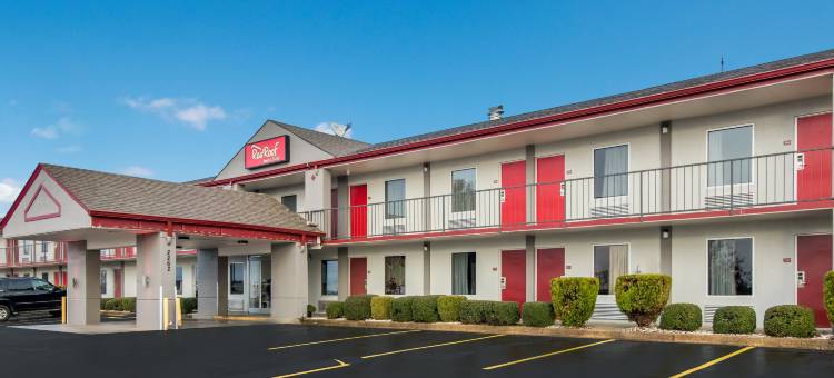 杰克逊红顶套房酒店(Red Roof Inn & Suites Jackson, TN)图片
