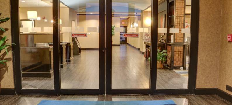 智选假日套房酒店特克萨卡纳东(Holiday Inn Express & Suites TEXARKANA EAST by IHG)图片