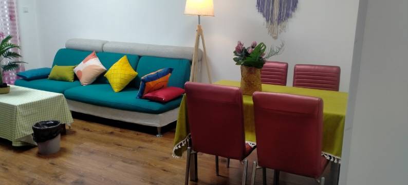 甜甜圈草莓民宿(东环路分店)图片