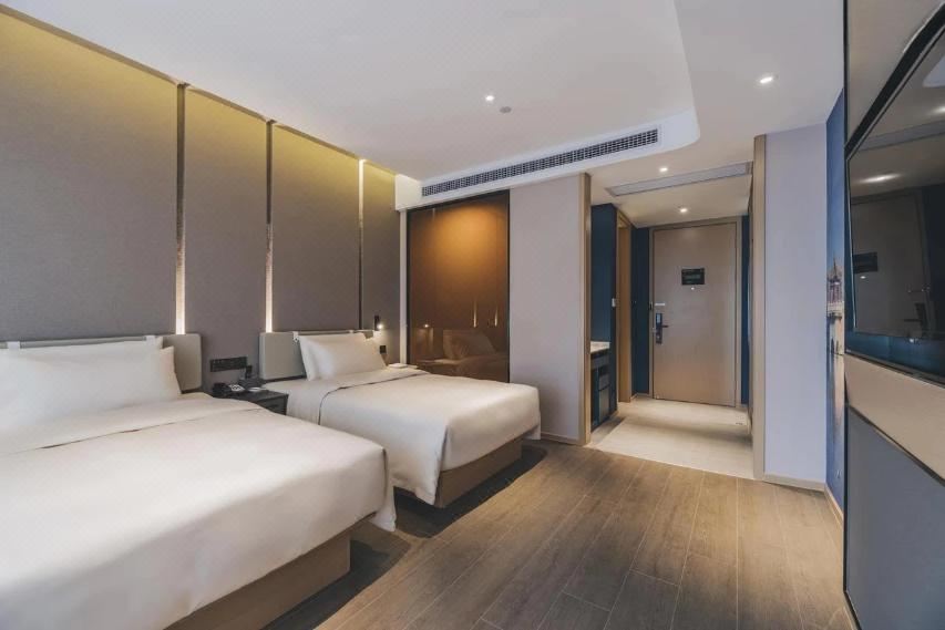  Hotel Overview