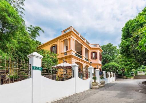 鼓浪屿鹿耳礁别墅(龙头路小吃街店)