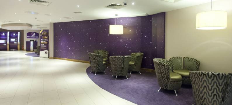 哈利法克斯镇中心普瑞米尔酒店(Premier Inn Halifax Town Centre)图片