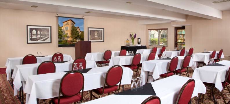 艾尔斯套房酒店-安大略米尔斯购物中心-兰乔库卡蒙加(Ayres Suites Ontario at the Mills Mall - Rancho Cucamonga)图片