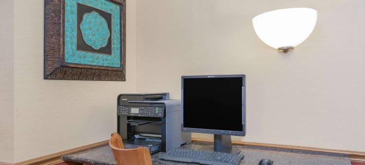 马绍尔速8酒店(Super 8 by Wyndham Marshalltown)图片