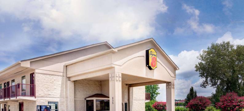 克拉克斯维尔东速8酒店(Super 8 by Wyndham Clarksville East)图片