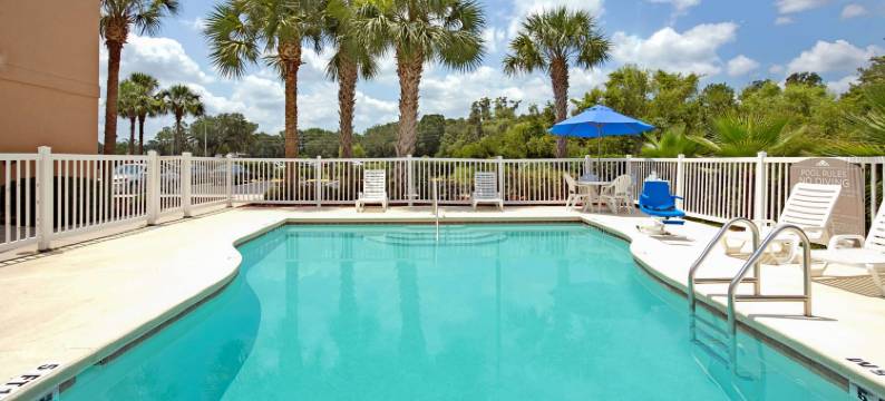 布什内尔温德姆麦客达套房酒店(Microtel Inn & Suites by Wyndham Bushnell)图片