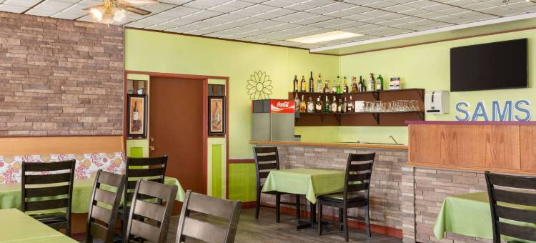 Coast Hotel Dawson Creek图片