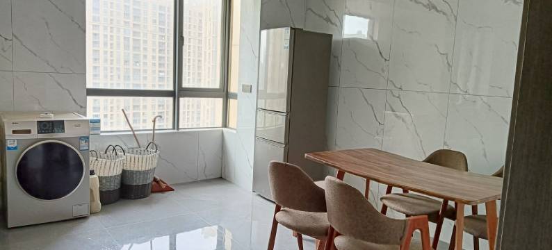 落入凡尘的小凡公寓(天山北路分店)图片