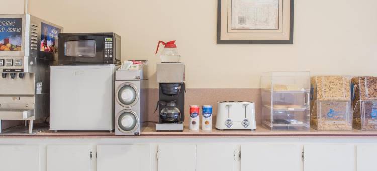 林恩海文维吉尼亚海滩骑士酒店(Knights Inn Virginia Beach at Lynnhaven Pkwy)图片