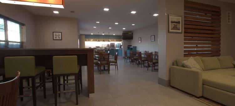 伊利诺伊莫林机场丽怡酒店(Country Inn & Suites by Radisson, Moline Airport, IL)图片