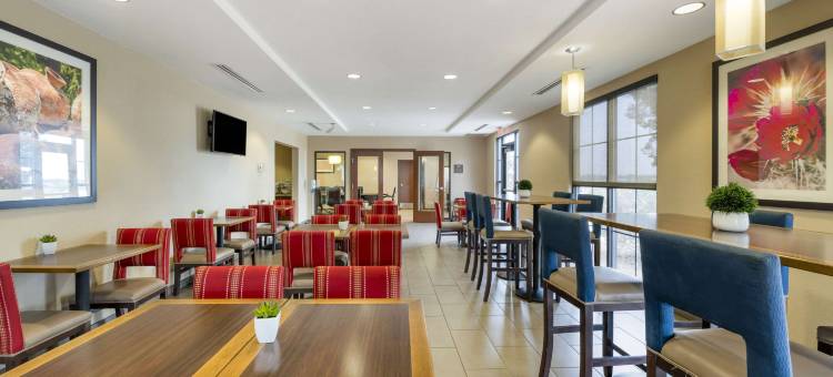 卡尔斯巴德舒适套房酒店(Comfort Suites Carlsbad)图片