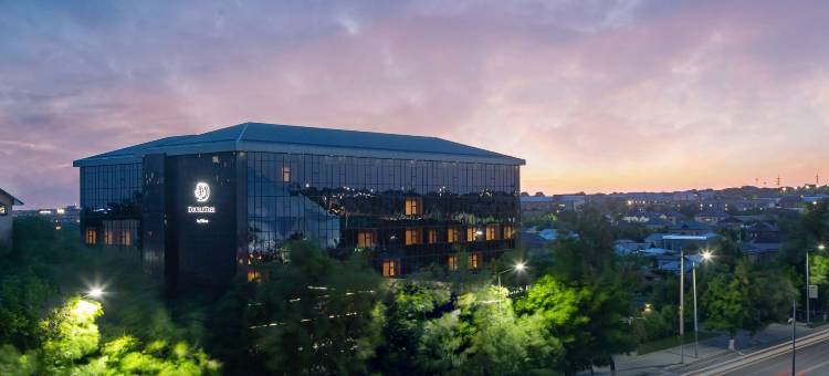 希姆肯特希尔顿逸林酒店(DoubleTree by Hilton Shymkent)图片