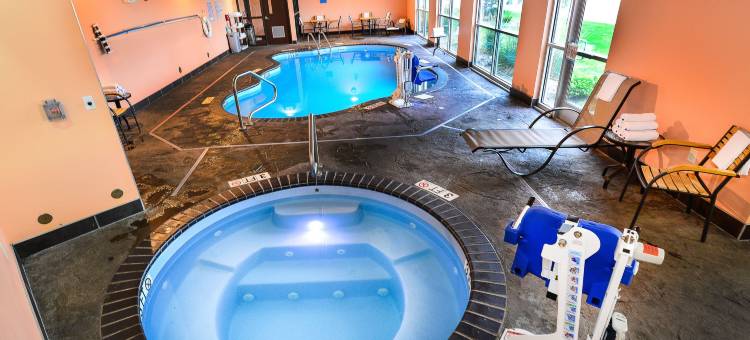 大福克斯温德姆呗盟套房酒店(Baymont by Wyndham Grand Forks)图片