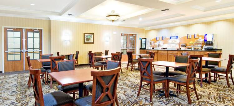 智选假日套房酒店克拉马斯福尔斯环(Holiday Inn Express & Suites Klamath Falls Central)图片