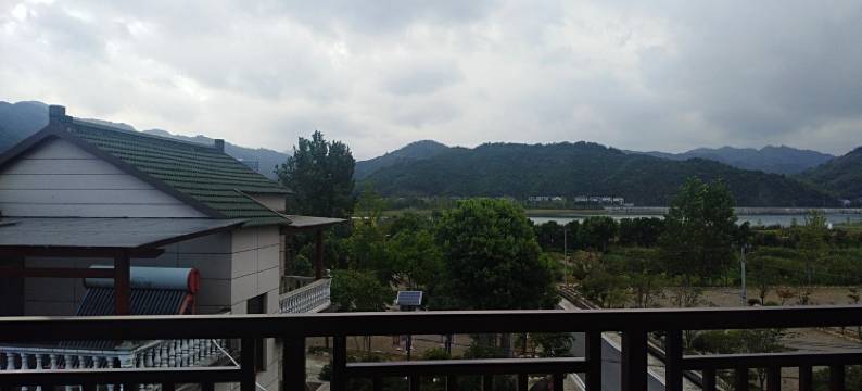 桐庐县新龙村兄弟农家(分水镇九龙绿道1号分店)图片