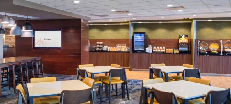 奇利科西，俄亥俄万枫酒店及套房(Fairfield Inn & Suites Chillicothe, Oh)图片