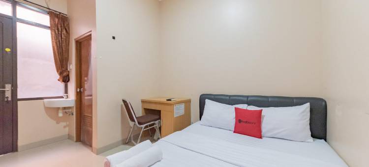 红门酒店清真-近苏邦收费站出口(RedDoorz Syariah Near Exit Toll Subang)图片