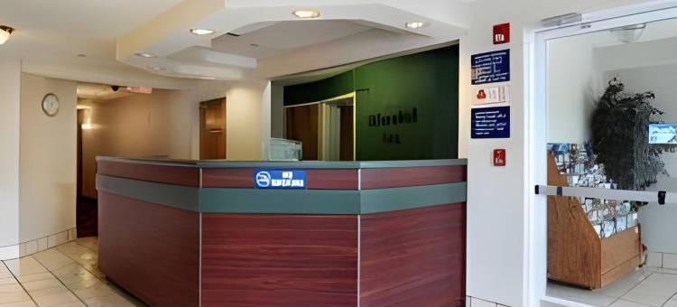 默夫里斯伯勒麦客达套房酒店(Microtel Inn & Suites by Wyndham Murfreesboro)图片