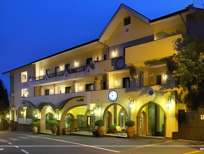 Airone Wellness Hotel Over view