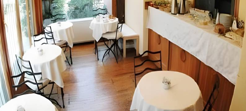 阿科迪塔沃蒂诺酒店(Hotel Arco di Travertino)图片