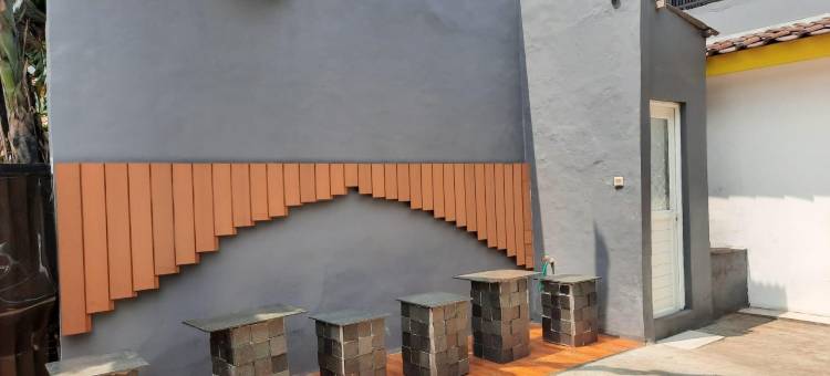 OYO 93021 科斯特迪森酒店(Penginapan Dison RedPartner)图片