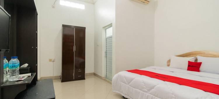 RedDoorz Syariah Near Universitas Putra Indonesia Padang图片