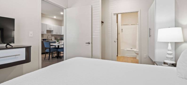 温德姆堪萨斯城-奥佛兰公园WaterWalk长住酒店(WaterWalk Extended Stay Kansas City - Overland Pk)图片