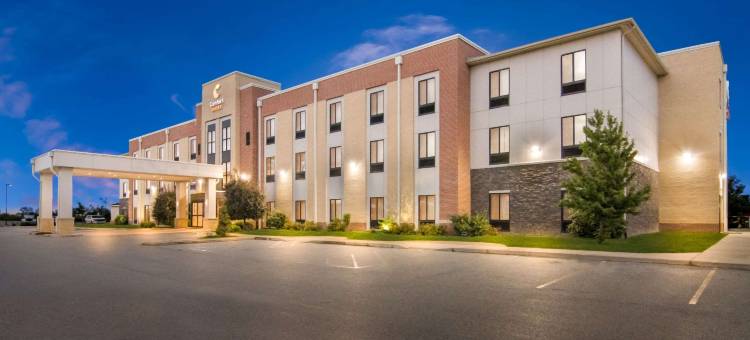 伦斯勒舒适套房酒店 - 近费尔奥克斯(Comfort Suites Rensselaer near Fair Oaks)图片