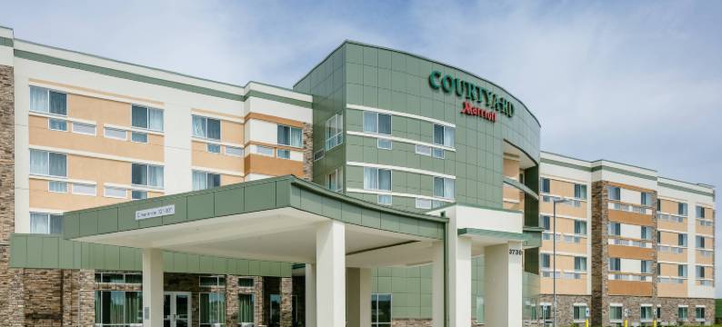 比尔德莫尔活动中心奥马哈贝尔维尤万怡酒店(Courtyard Omaha Bellevue at Beardmore Event Center)图片