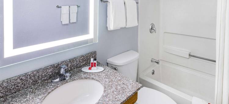 约翰斯敦-格洛维斯速8酒店(Super 8 by Wyndham Johnstown/Gloversville)图片