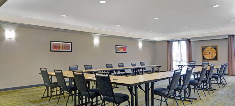 什里夫波特机场万怡酒店(Courtyard Shreveport Airport)图片