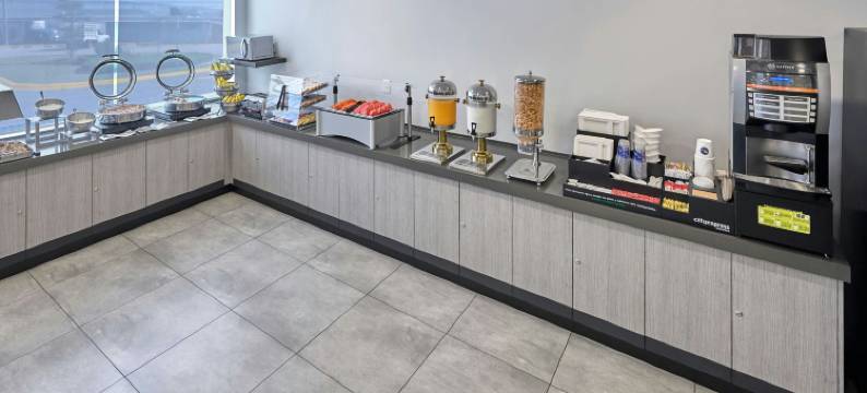 托卢卡工业区城市万豪城市快捷青年酒店(City Express Junior by Marriott Toluca Zona Industrial)图片