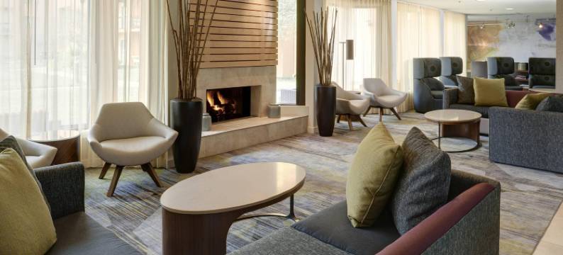 印第安纳波利斯机场万怡酒店(Courtyard Indianapolis Airport)图片