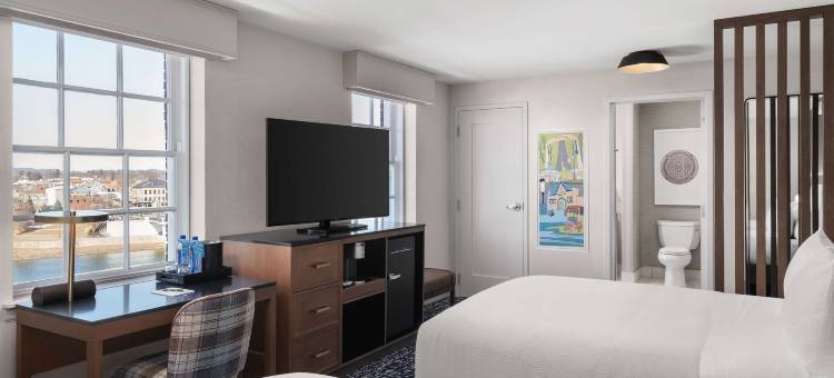 希尔顿塔佩斯特里系列汉密尔顿韦尔之家(The Well House Hamilton, Tapestry Collection by Hilton)图片