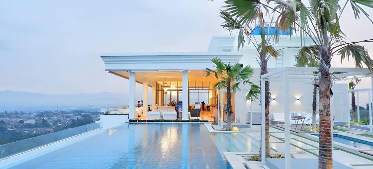 装饰艺术豪华公寓酒店(Art Deco Luxury Hotel & Residence)图片