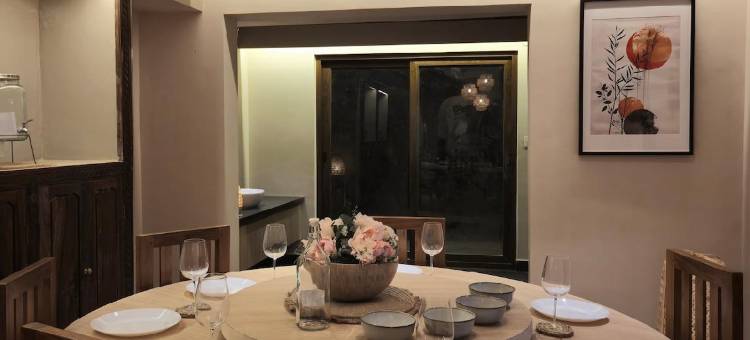 位于维拉杰佩特的3卧室-平方米|带4个独立浴室(Songs of the Treepie)图片