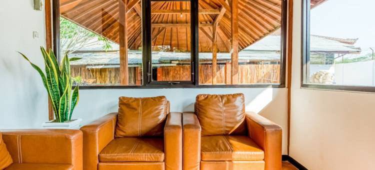 红多兹伊斯兰酒店-近戈尔肯阿罗克(RedDoorz Syariah Near Gor Ken Arok)图片