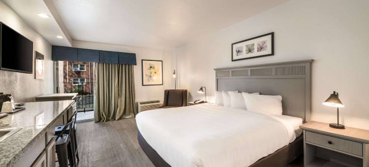 郊区长住酒店(Suburban Studios Williamsburg Central)图片