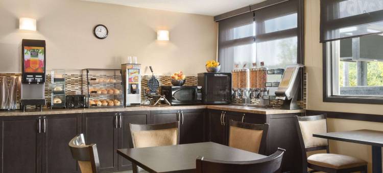 卡尔加里西北戴斯酒店(Days Inn by Wyndham Calgary Northwest)图片