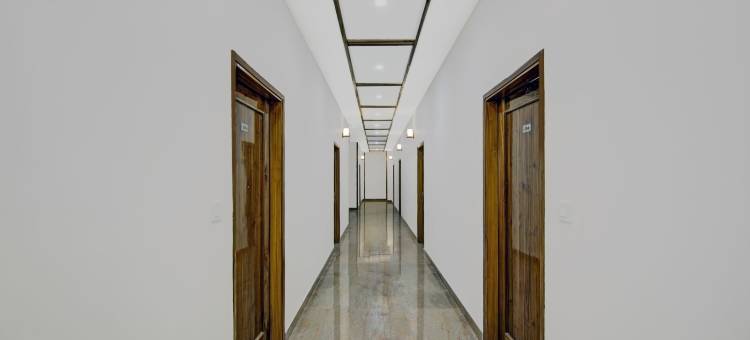 Treebo 皇家礼炮酒店, 锡拉库尔(Treebo Royal Salute, Zirakpur)图片