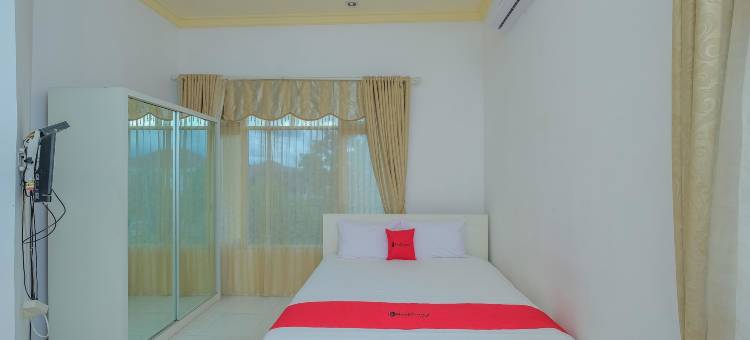 红多兹伊斯兰酒店-近芒库拉特拉姆邦博物馆2号(RedDoorz Syariah Near Museum Lambung Mangkurat 2)图片
