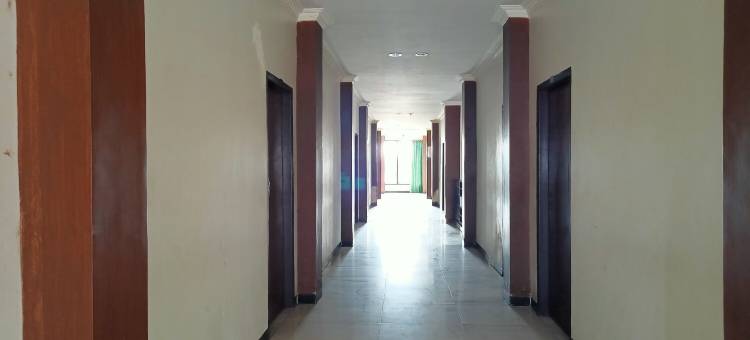 O酒店彭多克普蒂莎蒂卡伊斯兰旅馆靠近朱马特市场阿鲁阿鲁(Hotel O Pondok Puti Sartika SyariahNearPasar Jum'at Aluh Aluh)图片