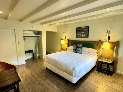 隐谷住宿加早餐旅馆