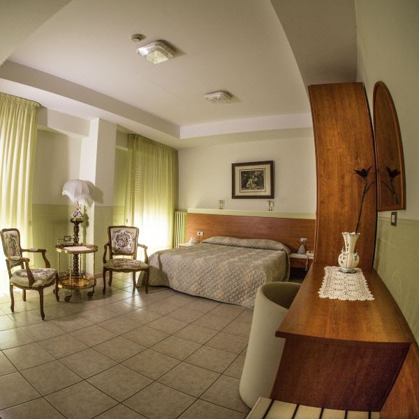旅游酒店(Tourist Hotel)图片