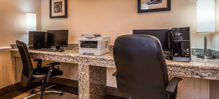 瓦克沙哈契贝斯特韦斯特优质套房酒店(Best Western Plus Waxahachie Inn  Suites)图片